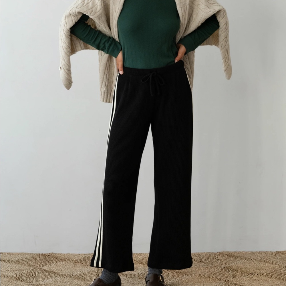 DONNI. Black Pants with White Stripes